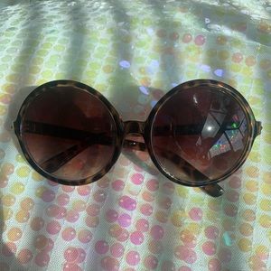 Big brown stunner shades